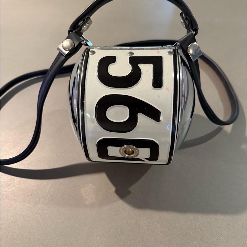 License plate bag